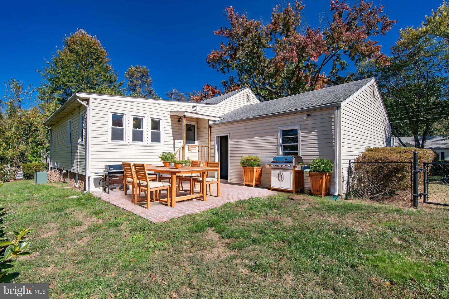 4026 WALTERS CT, FAIRFAX, Virginia 22030, 3 Bedrooms Bedrooms, ,2 BathroomsBathrooms,Residential,For sale,4026 WALTERS CT,VAFC2007232 MLS # VAFC2007232