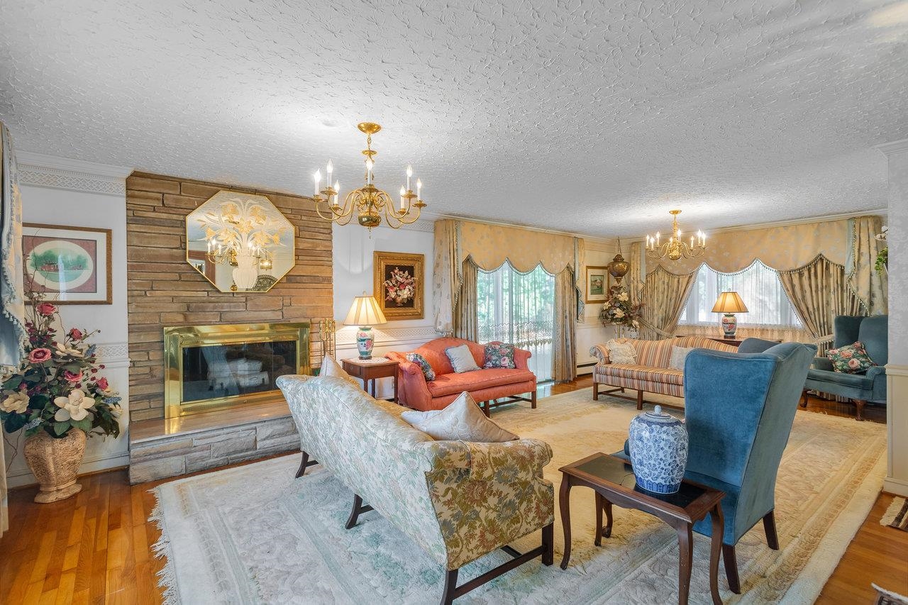 8217 SOUTH EAST SIDE HWY, ELKTON, Virginia 22827, 5 Bedrooms Bedrooms, ,4 BathroomsBathrooms,Residential,8217 SOUTH EAST SIDE HWY,671949 MLS # 671949