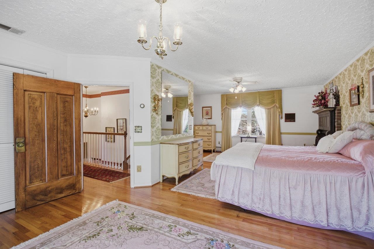 8217 SOUTH EAST SIDE HWY, ELKTON, Virginia 22827, 5 Bedrooms Bedrooms, ,4 BathroomsBathrooms,Residential,8217 SOUTH EAST SIDE HWY,671949 MLS # 671949