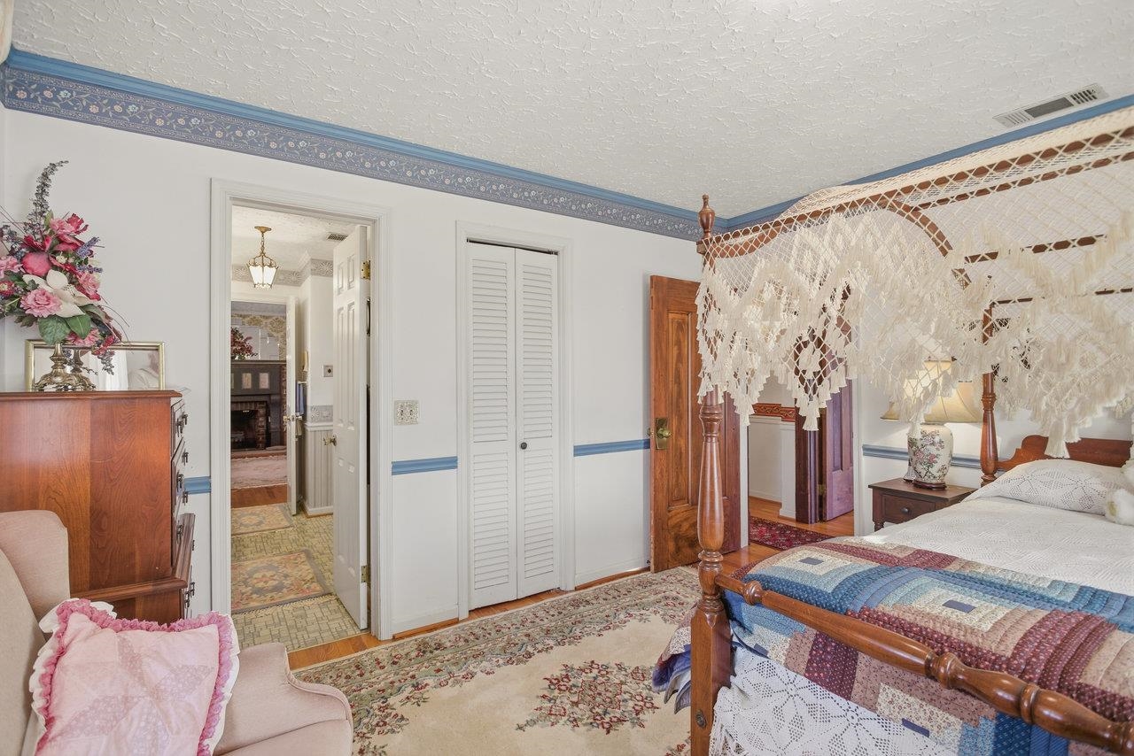 8217 SOUTH EAST SIDE HWY, ELKTON, Virginia 22827, 5 Bedrooms Bedrooms, ,4 BathroomsBathrooms,Residential,8217 SOUTH EAST SIDE HWY,671949 MLS # 671949