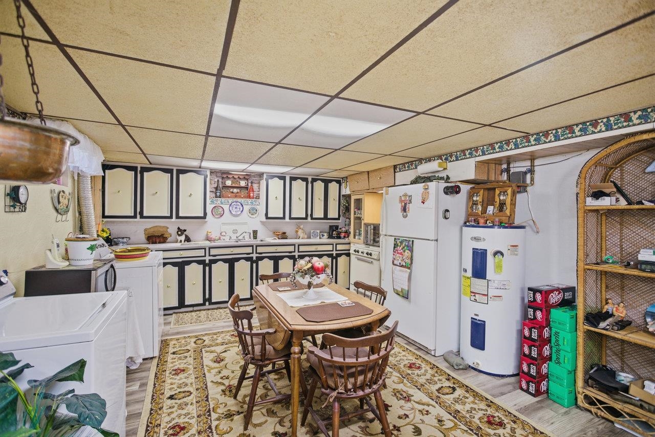 8217 SOUTH EAST SIDE HWY, ELKTON, Virginia 22827, 5 Bedrooms Bedrooms, ,4 BathroomsBathrooms,Residential,8217 SOUTH EAST SIDE HWY,671949 MLS # 671949