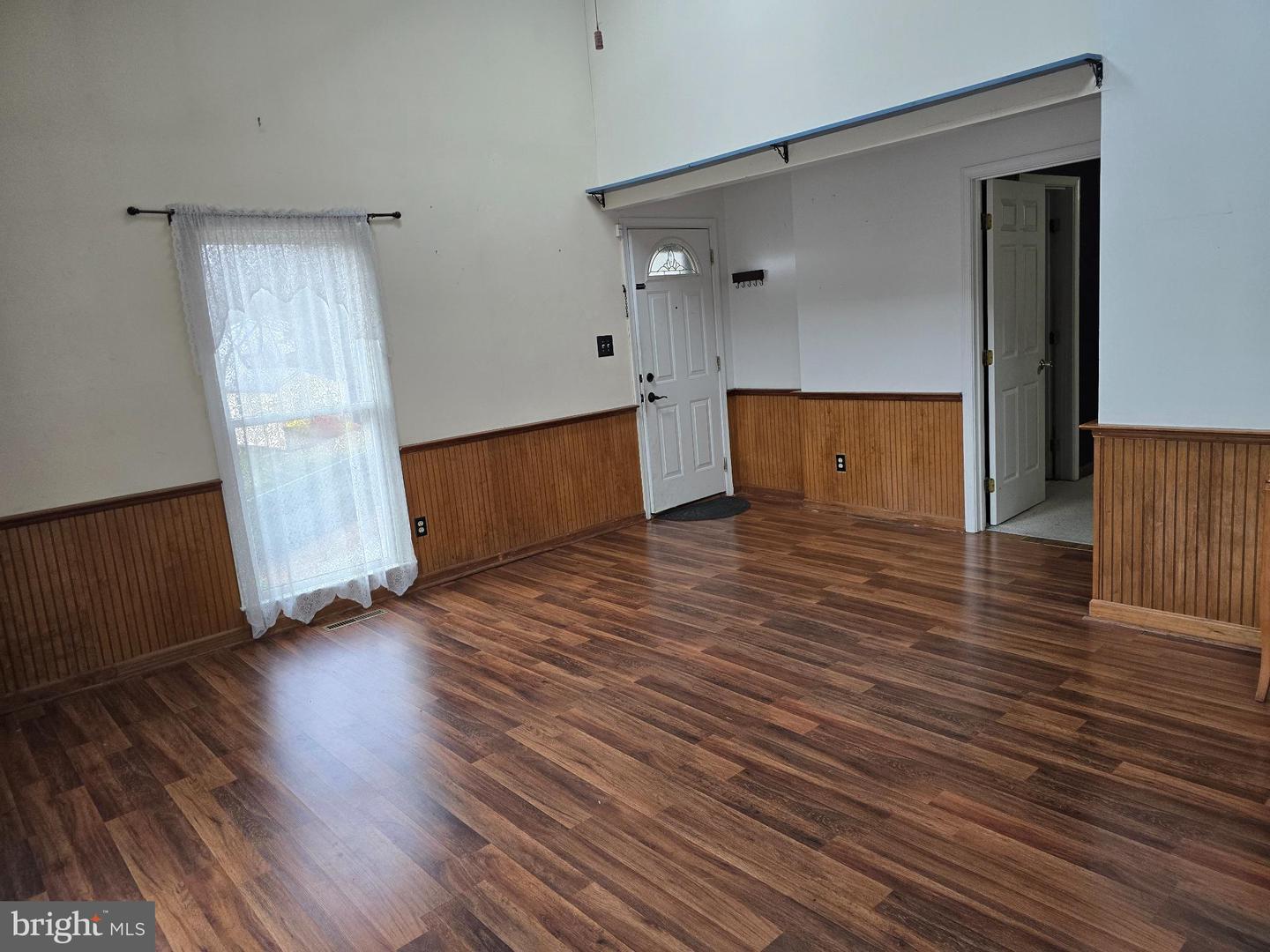 114 WOODYS PL, WINCHESTER, Virginia 22602, 3 Bedrooms Bedrooms, 8 Rooms Rooms,2 BathroomsBathrooms,Residential,For sale,114 WOODYS PL,VAFV2037988 MLS # VAFV2037988