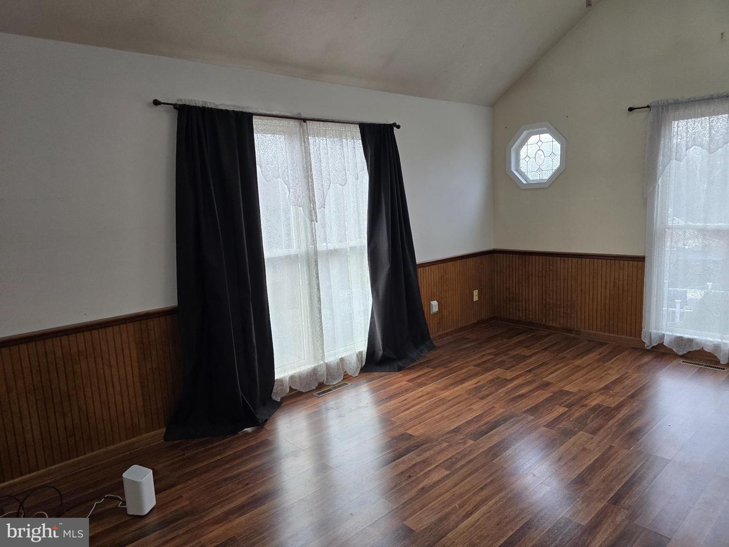 114 WOODYS PL, WINCHESTER, Virginia 22602, 3 Bedrooms Bedrooms, 8 Rooms Rooms,2 BathroomsBathrooms,Residential,For sale,114 WOODYS PL,VAFV2037988 MLS # VAFV2037988