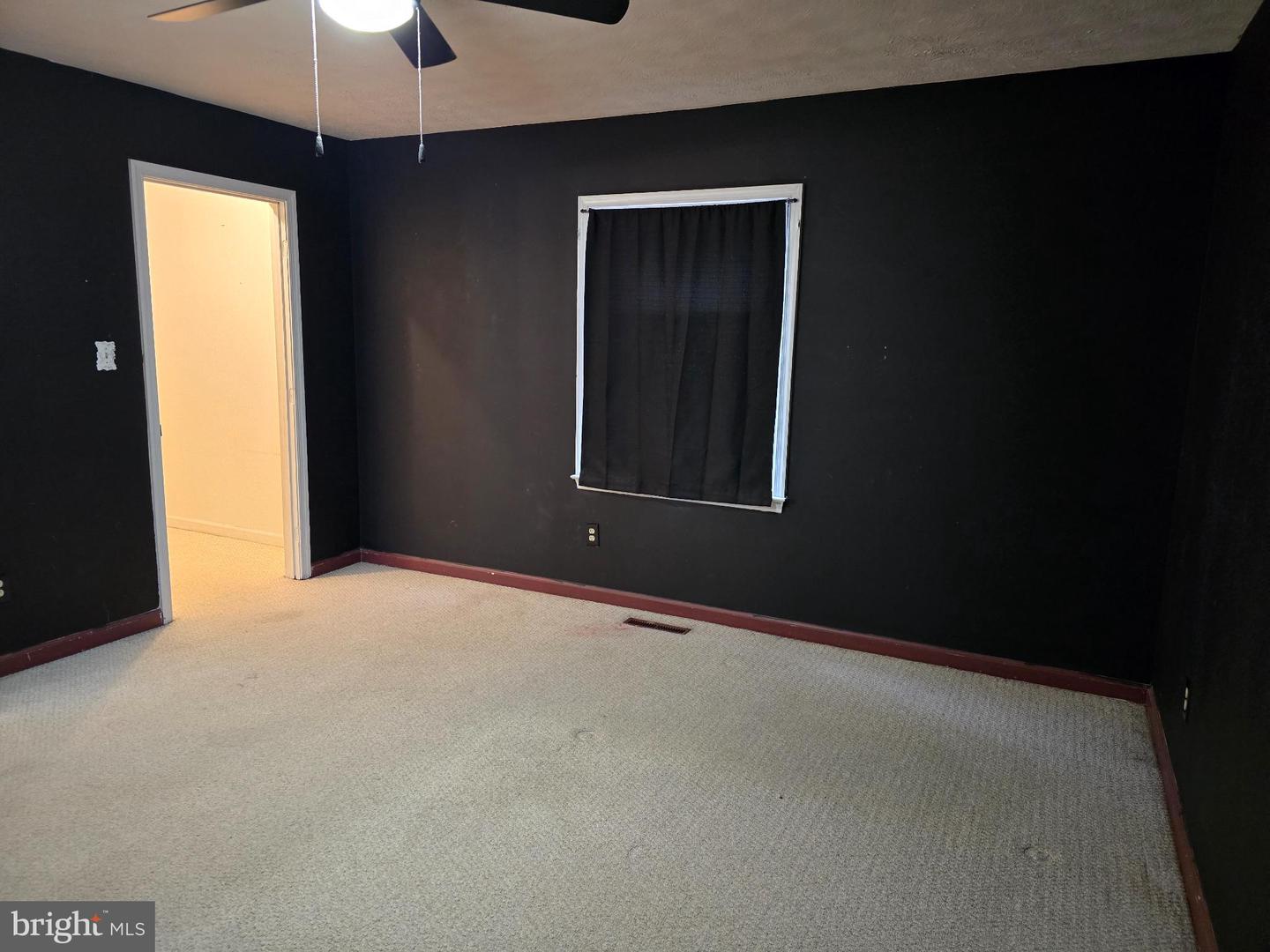 114 WOODYS PL, WINCHESTER, Virginia 22602, 3 Bedrooms Bedrooms, 8 Rooms Rooms,2 BathroomsBathrooms,Residential,For sale,114 WOODYS PL,VAFV2037988 MLS # VAFV2037988