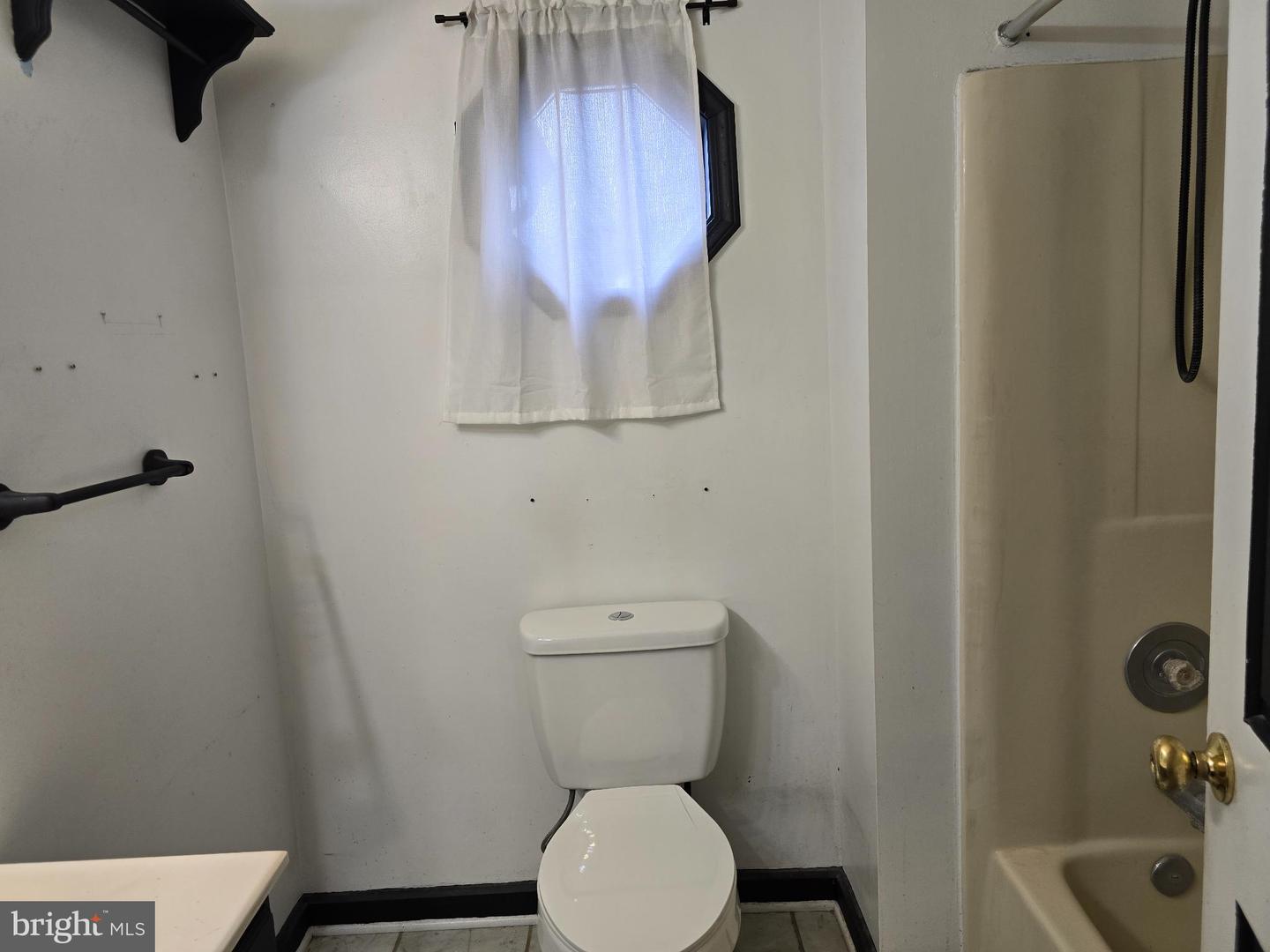 114 WOODYS PL, WINCHESTER, Virginia 22602, 3 Bedrooms Bedrooms, 8 Rooms Rooms,2 BathroomsBathrooms,Residential,For sale,114 WOODYS PL,VAFV2037988 MLS # VAFV2037988