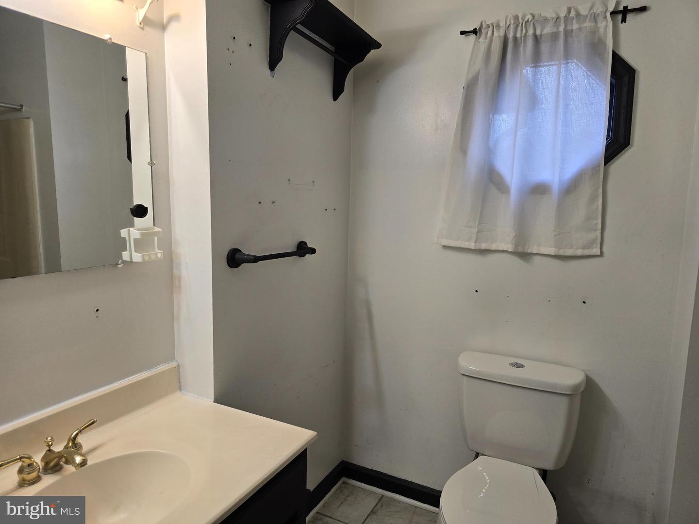 114 WOODYS PL, WINCHESTER, Virginia 22602, 3 Bedrooms Bedrooms, 8 Rooms Rooms,2 BathroomsBathrooms,Residential,For sale,114 WOODYS PL,VAFV2037988 MLS # VAFV2037988