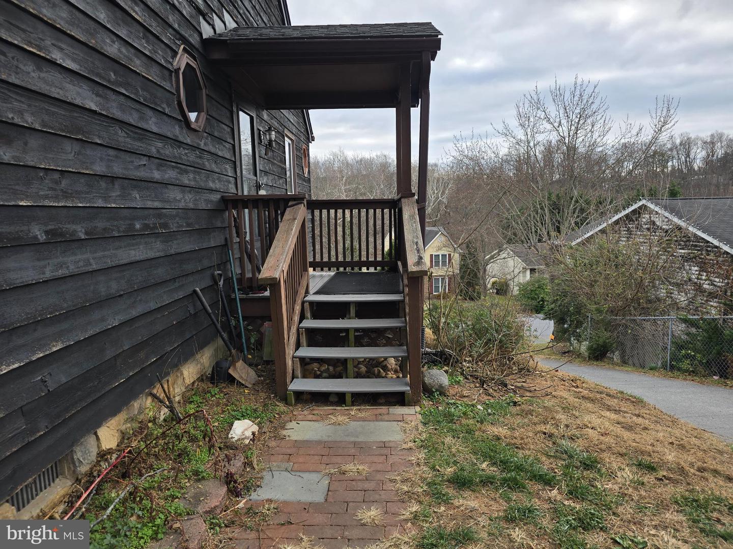 114 WOODYS PL, WINCHESTER, Virginia 22602, 3 Bedrooms Bedrooms, 8 Rooms Rooms,2 BathroomsBathrooms,Residential,For sale,114 WOODYS PL,VAFV2037988 MLS # VAFV2037988