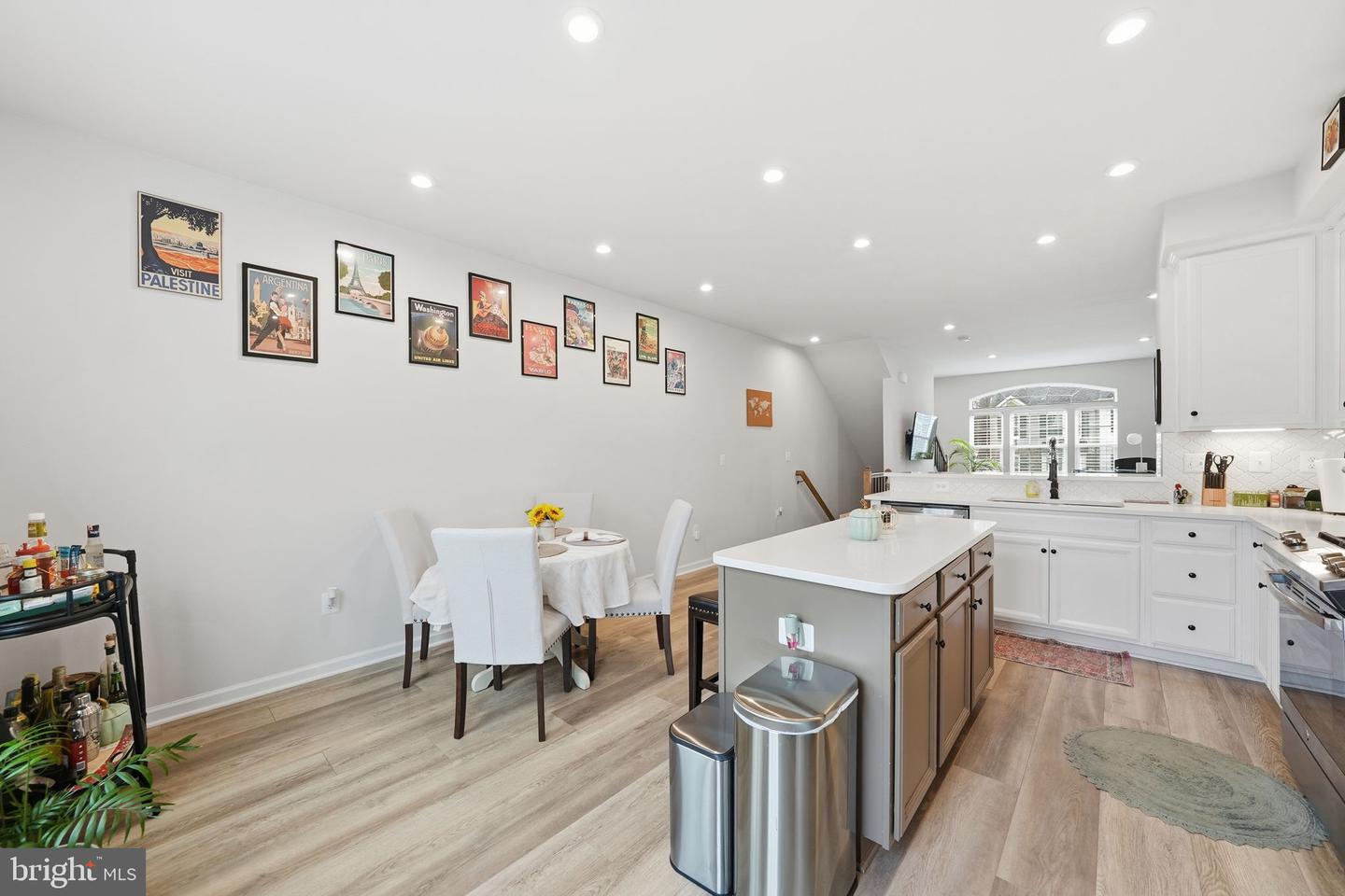 18363 REAPER HILL CT, TRIANGLE, Virginia 22172, 3 Bedrooms Bedrooms, ,3 BathroomsBathrooms,Residential,For sale,18363 REAPER HILL CT,VAPW2107638 MLS # VAPW2107638 18363 REAPER HILL CT, TRIANGLE, Virginia 22172, 3 Bedrooms Bedrooms, ,3 BathroomsBathrooms,Residential,For sale,18363 REAPER HILL CT,VAPW2107638 MLS # VAPW2107638