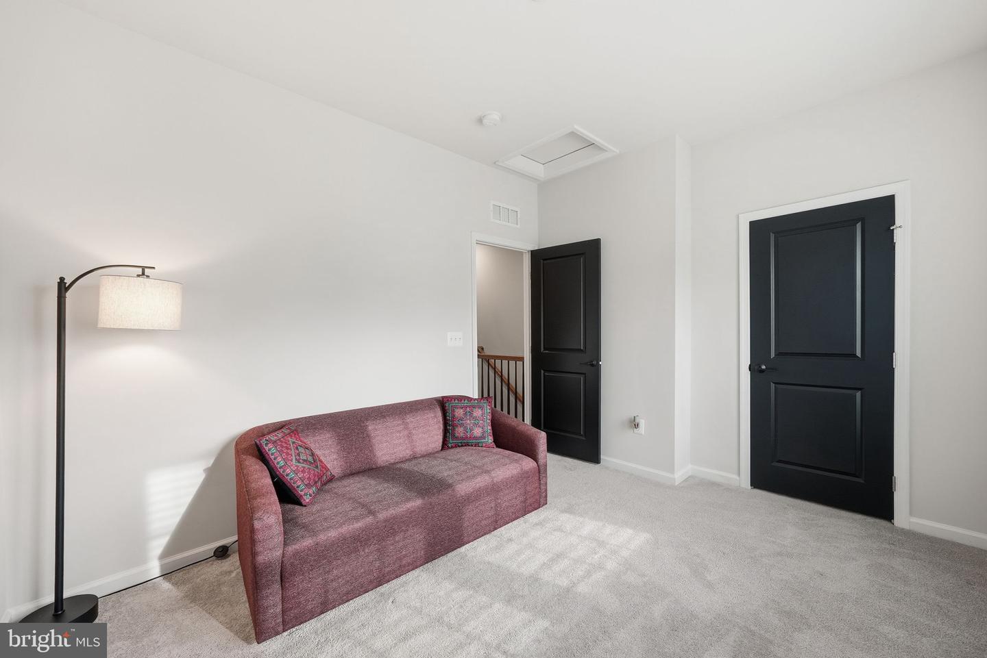 18363 REAPER HILL CT, TRIANGLE, Virginia 22172, 3 Bedrooms Bedrooms, ,3 BathroomsBathrooms,Residential,For sale,18363 REAPER HILL CT,VAPW2107638 MLS # VAPW2107638 18363 REAPER HILL CT, TRIANGLE, Virginia 22172, 3 Bedrooms Bedrooms, ,3 BathroomsBathrooms,Residential,For sale,18363 REAPER HILL CT,VAPW2107638 MLS # VAPW2107638