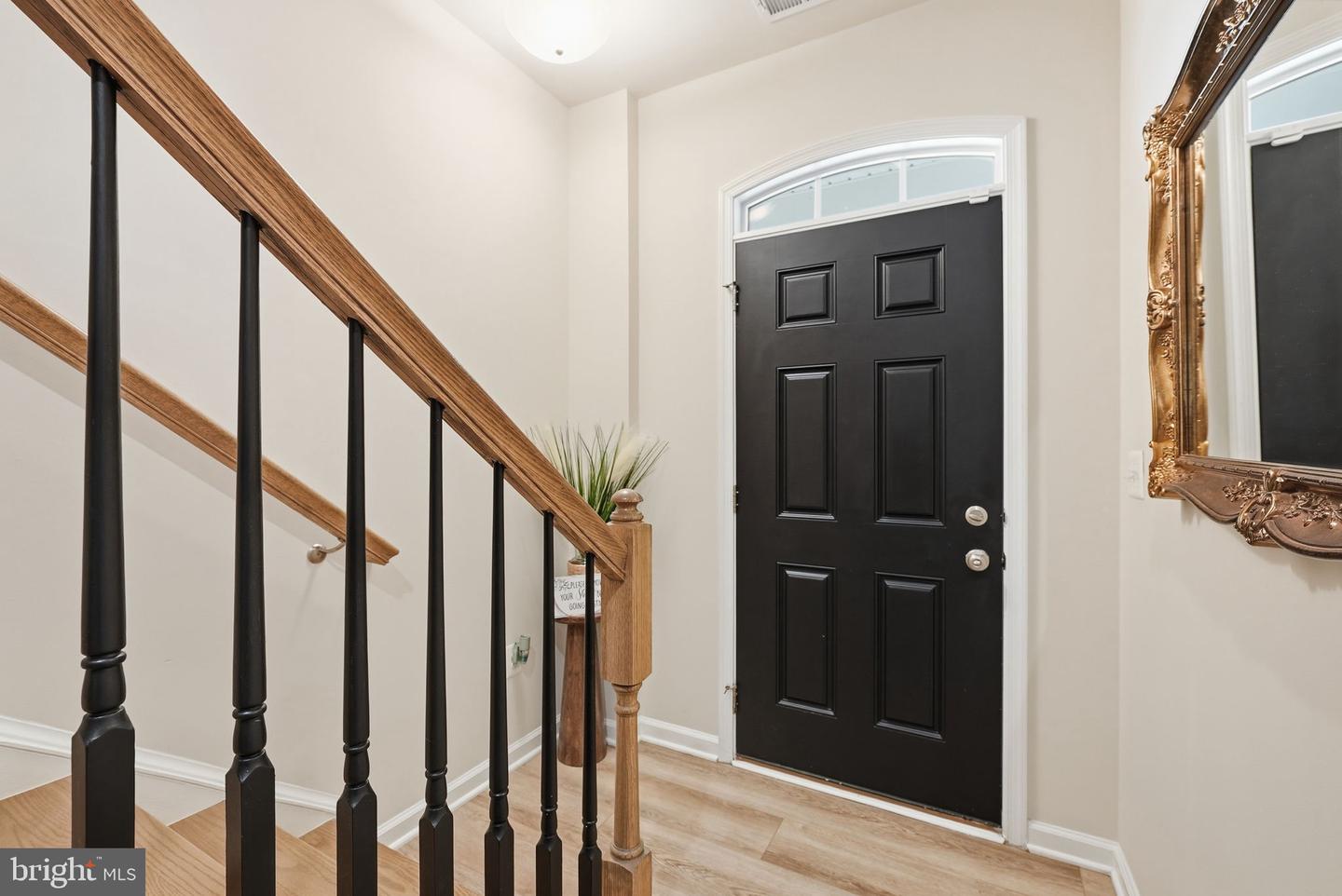 18363 REAPER HILL CT, TRIANGLE, Virginia 22172, 3 Bedrooms Bedrooms, ,3 BathroomsBathrooms,Residential,For sale,18363 REAPER HILL CT,VAPW2107638 MLS # VAPW2107638 18363 REAPER HILL CT, TRIANGLE, Virginia 22172, 3 Bedrooms Bedrooms, ,3 BathroomsBathrooms,Residential,For sale,18363 REAPER HILL CT,VAPW2107638 MLS # VAPW2107638