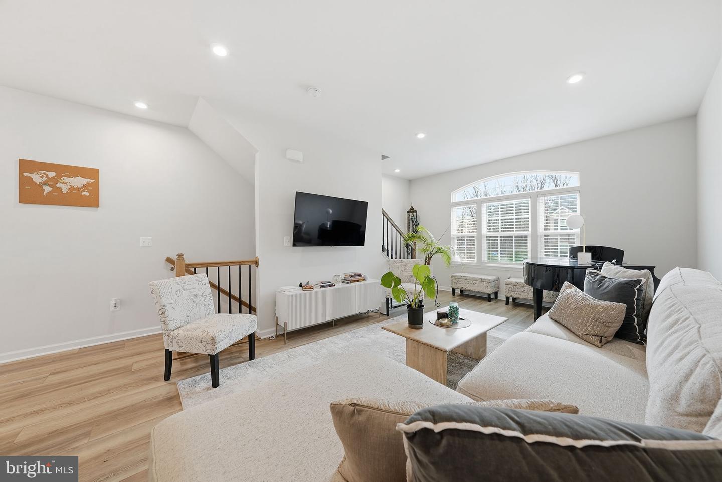 18363 REAPER HILL CT, TRIANGLE, Virginia 22172, 3 Bedrooms Bedrooms, ,3 BathroomsBathrooms,Residential,For sale,18363 REAPER HILL CT,VAPW2107638 MLS # VAPW2107638 18363 REAPER HILL CT, TRIANGLE, Virginia 22172, 3 Bedrooms Bedrooms, ,3 BathroomsBathrooms,Residential,For sale,18363 REAPER HILL CT,VAPW2107638 MLS # VAPW2107638