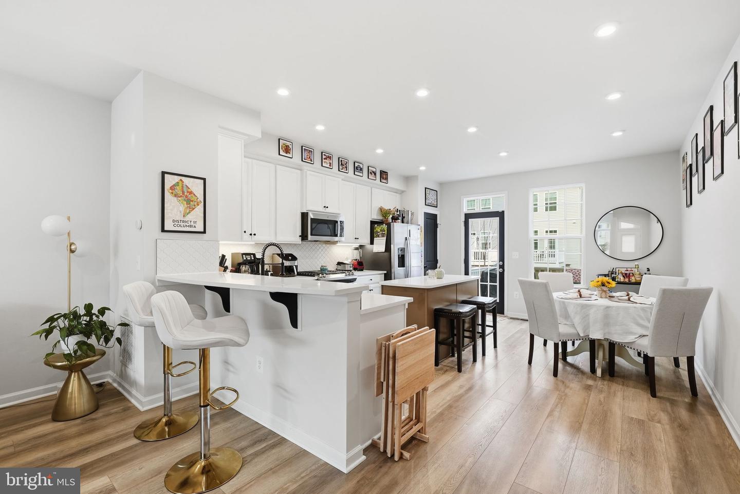 18363 REAPER HILL CT, TRIANGLE, Virginia 22172, 3 Bedrooms Bedrooms, ,3 BathroomsBathrooms,Residential,For sale,18363 REAPER HILL CT,VAPW2107638 MLS # VAPW2107638 18363 REAPER HILL CT, TRIANGLE, Virginia 22172, 3 Bedrooms Bedrooms, ,3 BathroomsBathrooms,Residential,For sale,18363 REAPER HILL CT,VAPW2107638 MLS # VAPW2107638