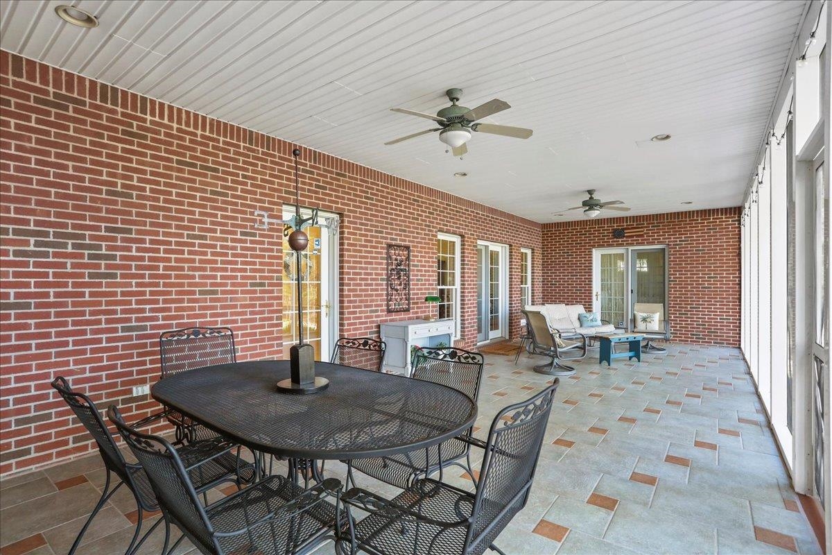 40 BIRDSONG LN, EDINBURG, Virginia 22824, 4 Bedrooms Bedrooms, ,3 BathroomsBathrooms,Residential,40 BIRDSONG LN,671950 MLS # 671950