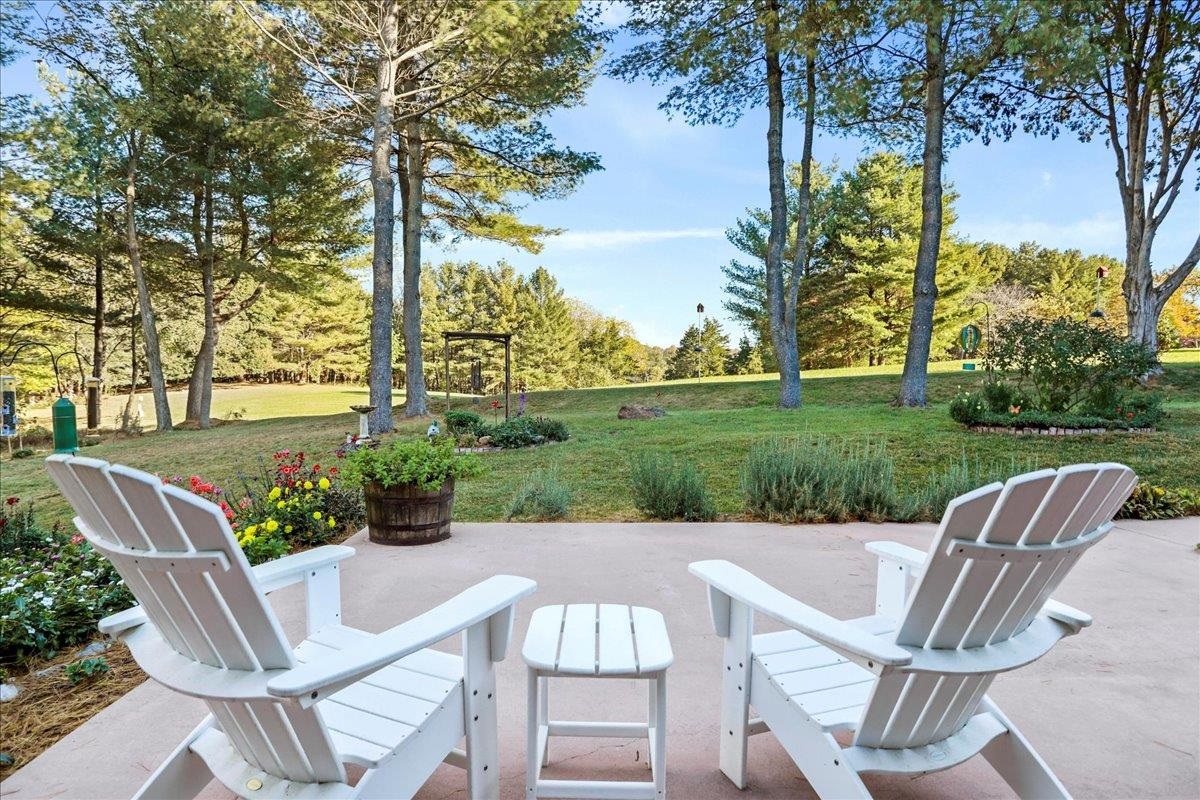 40 BIRDSONG LN, EDINBURG, Virginia 22824, 4 Bedrooms Bedrooms, ,3 BathroomsBathrooms,Residential,40 BIRDSONG LN,671950 MLS # 671950