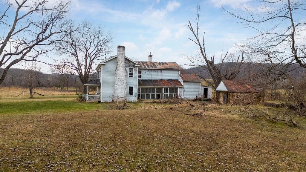 339 BUFFALO BRANCH LN, SWOOPE, Virginia 24479, 4 Bedrooms Bedrooms, ,1 BathroomBathrooms,Residential,339 BUFFALO BRANCH LN,671952 MLS # 671952