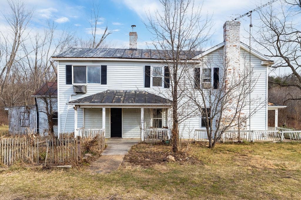 339 BUFFALO BRANCH LN, SWOOPE, Virginia 24479, 4 Bedrooms Bedrooms, ,1 BathroomBathrooms,Residential,339 BUFFALO BRANCH LN,671952 MLS # 671952