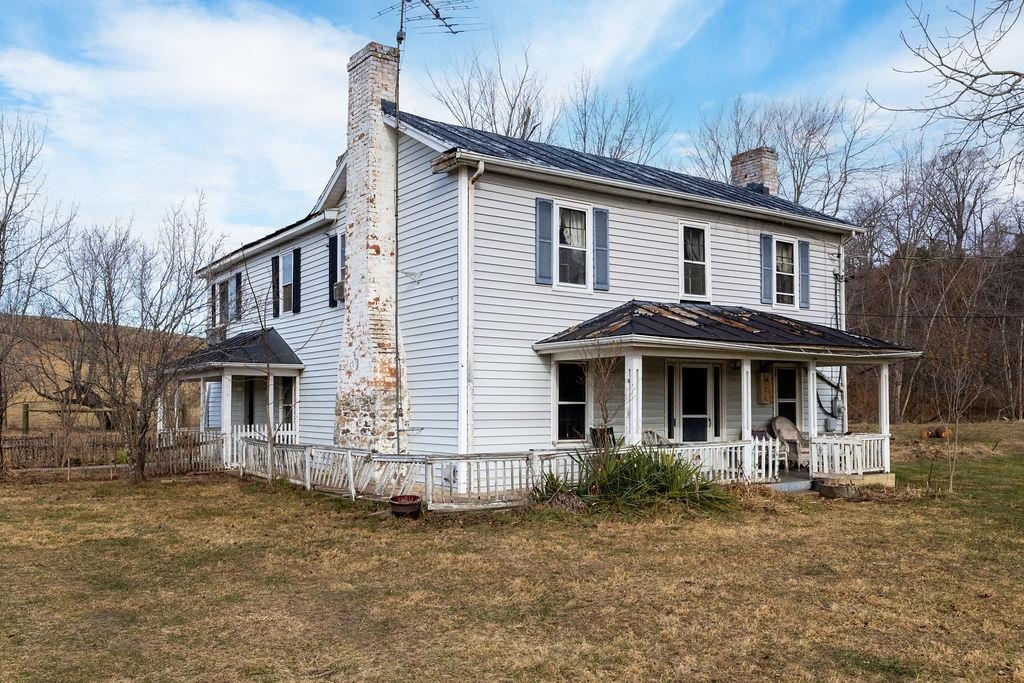 339 BUFFALO BRANCH LN, SWOOPE, Virginia 24479, 4 Bedrooms Bedrooms, ,1 BathroomBathrooms,Residential,339 BUFFALO BRANCH LN,671952 MLS # 671952