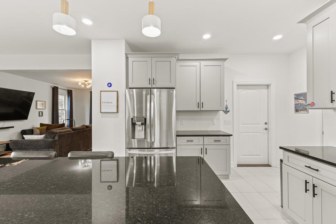 1176B NELSON DR, HARRISONBURG, Virginia 22801, 3 Bedrooms Bedrooms, ,2 BathroomsBathrooms,Residential,1176B NELSON DR,671953 MLS # 671953