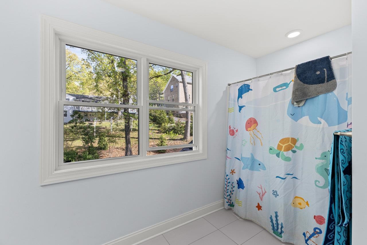 1176B NELSON DR, HARRISONBURG, Virginia 22801, 3 Bedrooms Bedrooms, ,2 BathroomsBathrooms,Residential,1176B NELSON DR,671953 MLS # 671953