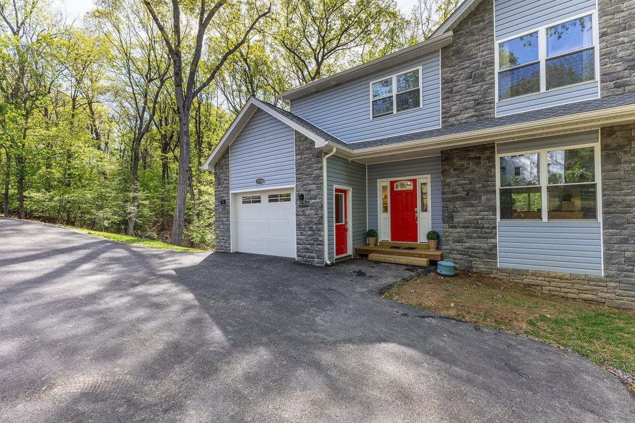 1176B NELSON DR, HARRISONBURG, Virginia 22801, 3 Bedrooms Bedrooms, ,2 BathroomsBathrooms,Residential,1176B NELSON DR,671953 MLS # 671953