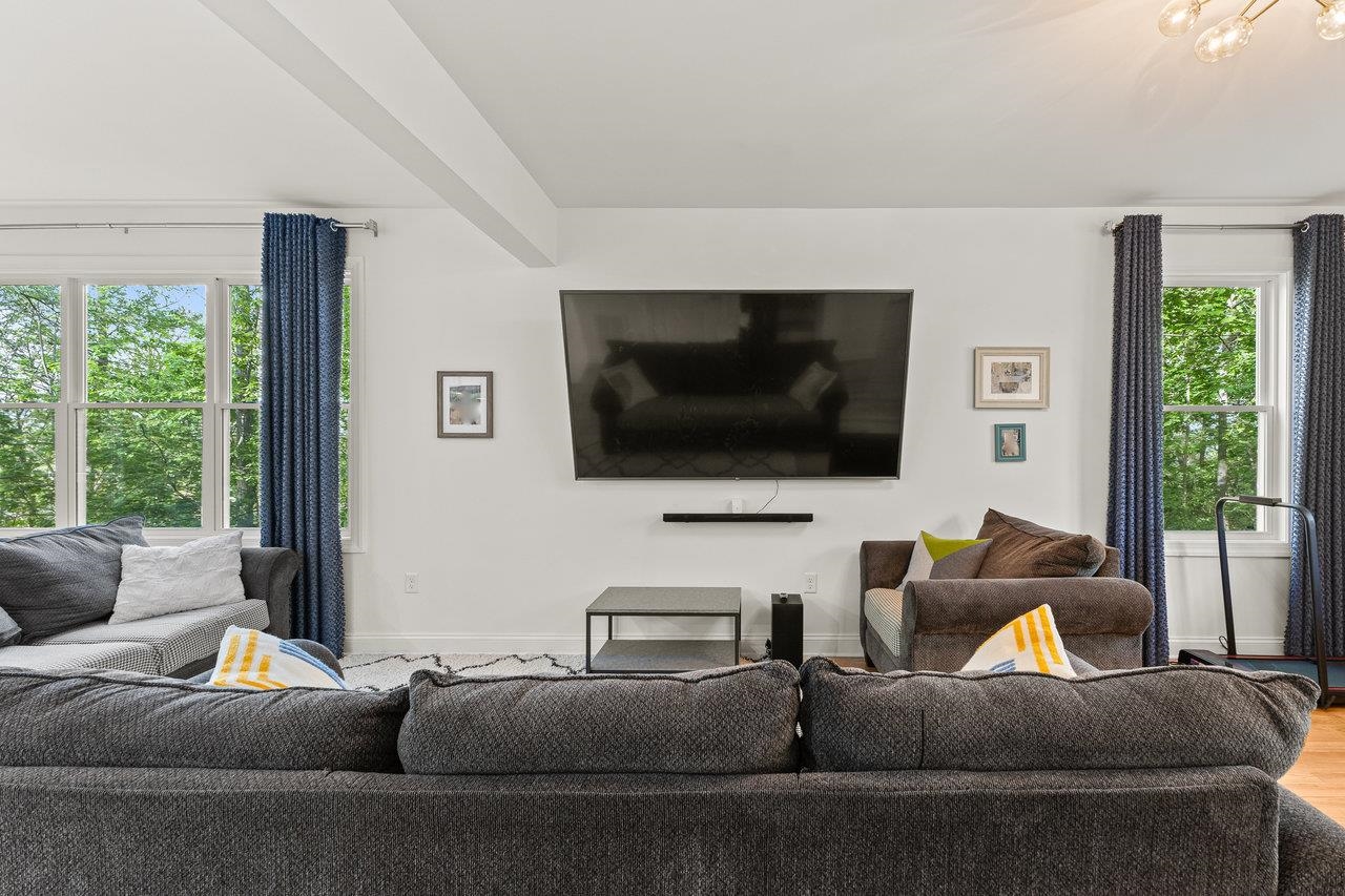 1176B NELSON DR, HARRISONBURG, Virginia 22801, 3 Bedrooms Bedrooms, ,2 BathroomsBathrooms,Residential,1176B NELSON DR,671953 MLS # 671953