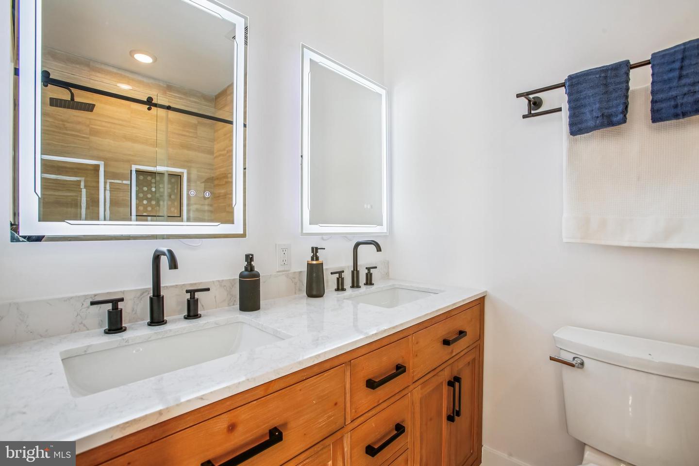 1704 INDEPENDENCE AVE SE, WASHINGTON, District Of Columbia 20003, 4 Bedrooms Bedrooms, ,3 BathroomsBathrooms,Residential,For sale,1704 INDEPENDENCE AVE SE,DCDC2231888 MLS # DCDC2231888