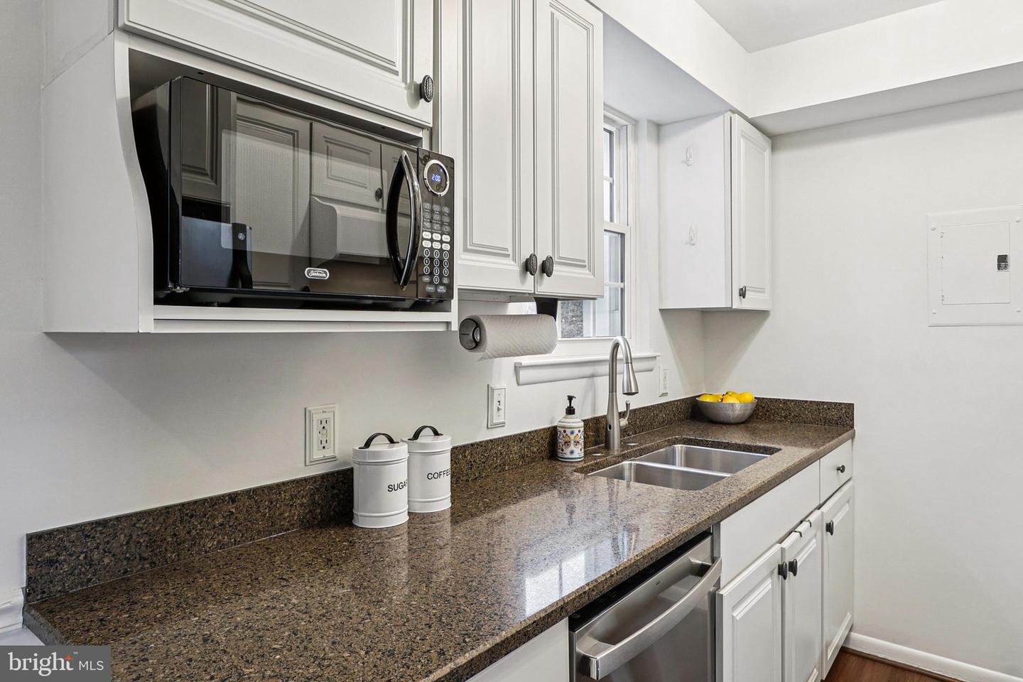 4619 28TH RD S #B, ARLINGTON, Virginia 22206, 2 Bedrooms Bedrooms, ,1 BathroomBathrooms,Residential,For sale,4619 28TH RD S #B,VAAR2066112 MLS # VAAR2066112