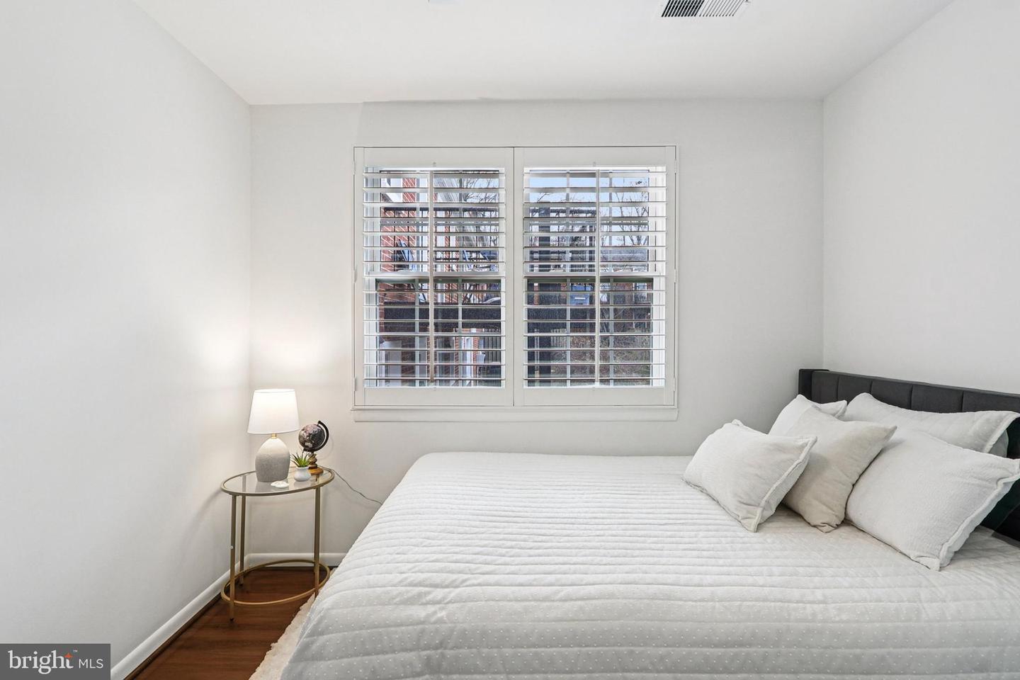 4619 28TH RD S #B, ARLINGTON, Virginia 22206, 2 Bedrooms Bedrooms, ,1 BathroomBathrooms,Residential,For sale,4619 28TH RD S #B,VAAR2066112 MLS # VAAR2066112