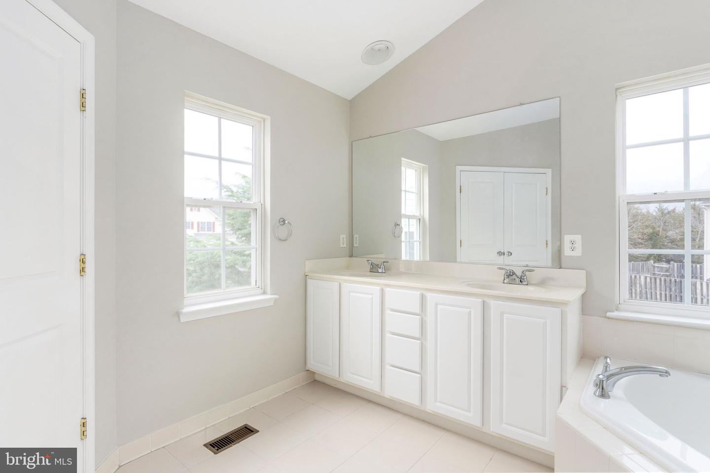 12314 TANALIAN FALLS LN, BRISTOW, Virginia 20136, 4 Bedrooms Bedrooms, ,2 BathroomsBathrooms,Residential,For sale,12314 TANALIAN FALLS LN,VAPW2108154 MLS # VAPW2108154 12314 TANALIAN FALLS LN, BRISTOW, Virginia 20136, 4 Bedrooms Bedrooms, ,2 BathroomsBathrooms,Residential,For sale,12314 TANALIAN FALLS LN,VAPW2108154 MLS # VAPW2108154