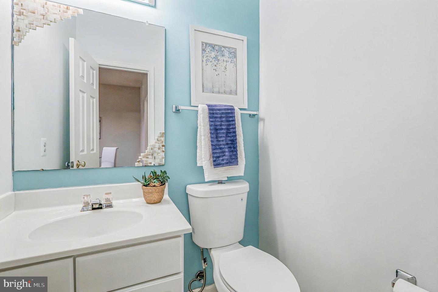 20402 COOL FERN SQ #20402, ASHBURN, Virginia 20147, 4 Bedrooms Bedrooms, ,3 BathroomsBathrooms,Residential,For sale,20402 COOL FERN SQ #20402,VALO2111614 MLS # VALO2111614