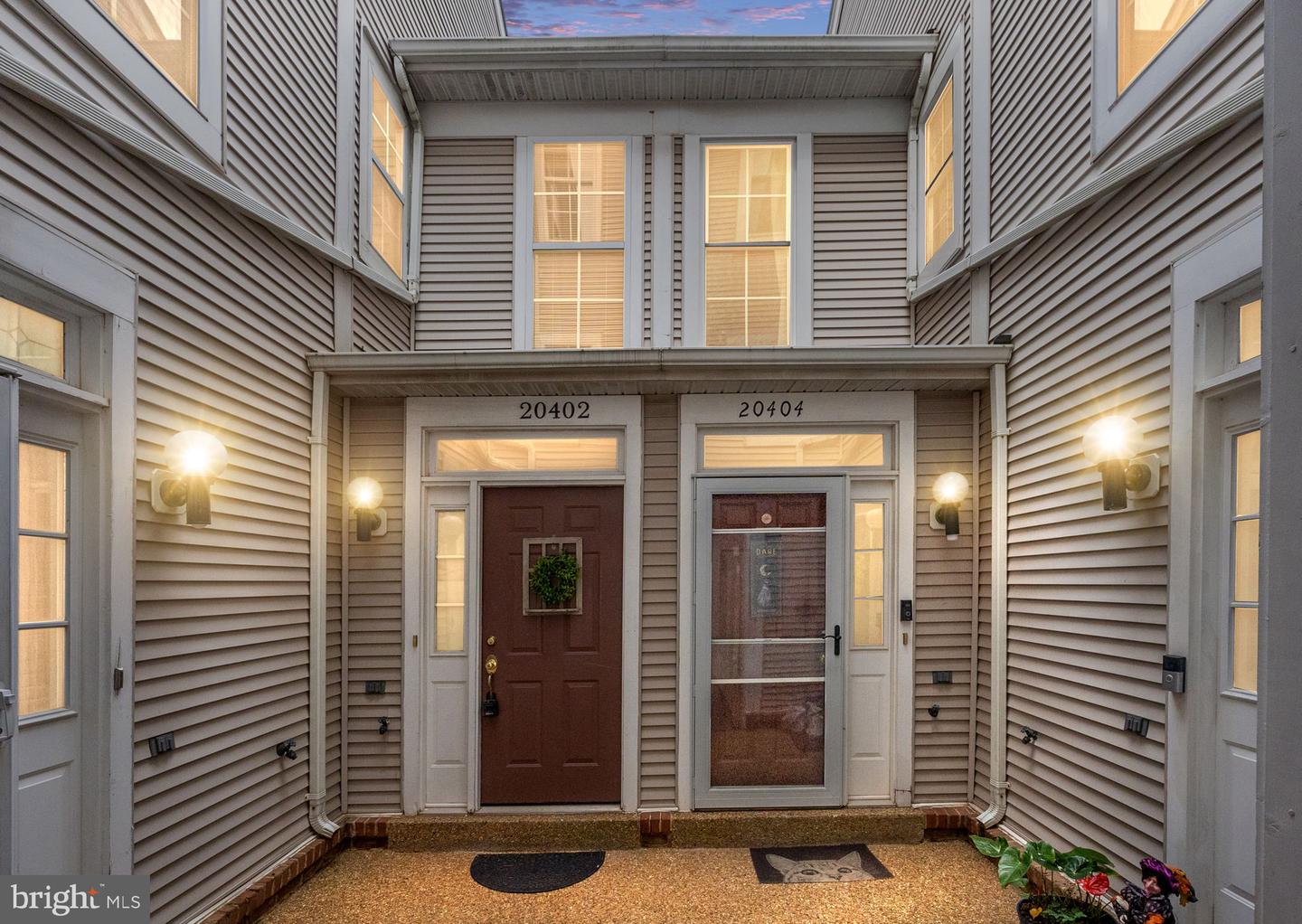 20402 COOL FERN SQ #20402, ASHBURN, Virginia 20147, 4 Bedrooms Bedrooms, ,3 BathroomsBathrooms,Residential,For sale,20402 COOL FERN SQ #20402,VALO2111614 MLS # VALO2111614