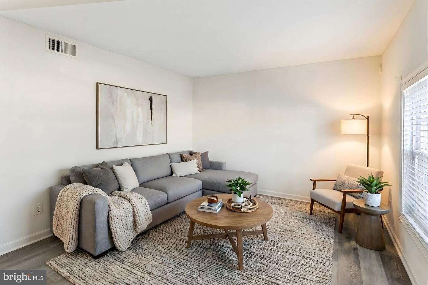 319 BROCK SQ, FREDERICKSBURG, Virginia 22401, 2 Bedrooms Bedrooms, ,1 BathroomBathrooms,Residential,For sale,319 BROCK SQ,VAFB2009342 MLS # VAFB2009342