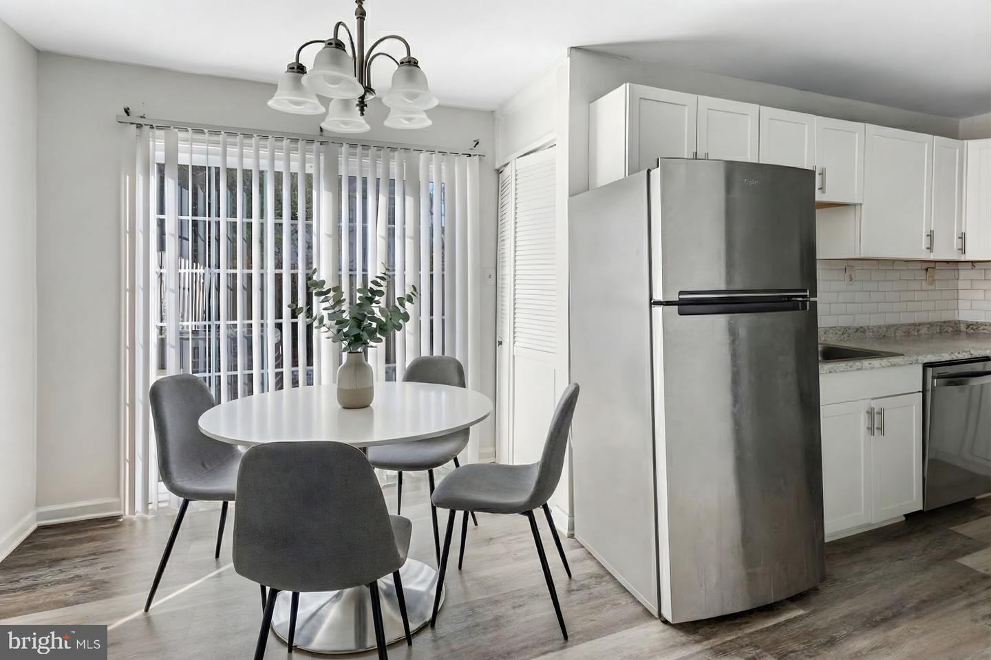 319 BROCK SQ, FREDERICKSBURG, Virginia 22401, 2 Bedrooms Bedrooms, ,1 BathroomBathrooms,Residential,For sale,319 BROCK SQ,VAFB2009342 MLS # VAFB2009342