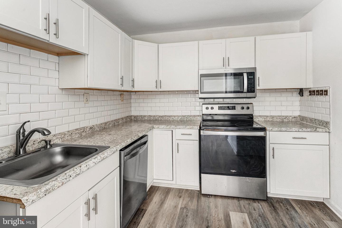 319 BROCK SQ, FREDERICKSBURG, Virginia 22401, 2 Bedrooms Bedrooms, ,1 BathroomBathrooms,Residential,For sale,319 BROCK SQ,VAFB2009342 MLS # VAFB2009342