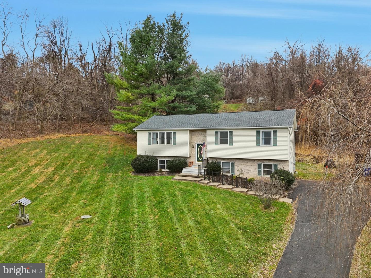 1073 MOUNTAIN HEIGHTS RD, FRONT ROYAL, Virginia 22630, 3 Bedrooms Bedrooms, 1 Room Rooms,2 BathroomsBathrooms,Residential,For sale,1073 MOUNTAIN HEIGHTS RD,VAWR2012862 MLS # VAWR2012862 1073 MOUNTAIN HEIGHTS RD, FRONT ROYAL, Virginia 22630, 3 Bedrooms Bedrooms, 1 Room Rooms,2 BathroomsBathrooms,Residential,For sale,1073 MOUNTAIN HEIGHTS RD,VAWR2012862 MLS # VAWR2012862