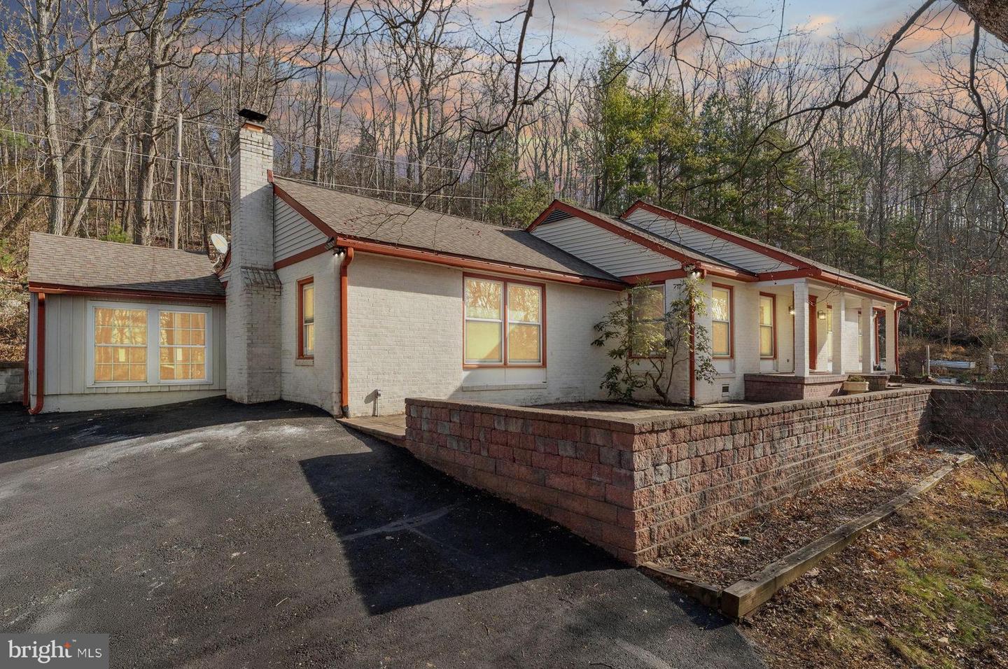 4119 BULL RUN MOUNTAIN RD, THE PLAINS, Virginia 20198, 3 Bedrooms Bedrooms, ,2 BathroomsBathrooms,Residential,For sale,4119 BULL RUN MOUNTAIN RD,VAFQ2019784 MLS # VAFQ2019784