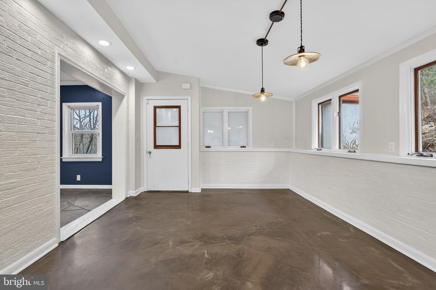 4119 BULL RUN MOUNTAIN RD, THE PLAINS, Virginia 20198, 3 Bedrooms Bedrooms, ,2 BathroomsBathrooms,Residential,For sale,4119 BULL RUN MOUNTAIN RD,VAFQ2019784 MLS # VAFQ2019784