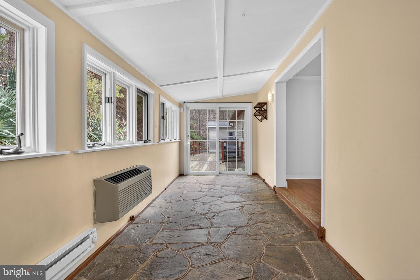 4119 BULL RUN MOUNTAIN RD, THE PLAINS, Virginia 20198, 3 Bedrooms Bedrooms, ,2 BathroomsBathrooms,Residential,For sale,4119 BULL RUN MOUNTAIN RD,VAFQ2019784 MLS # VAFQ2019784