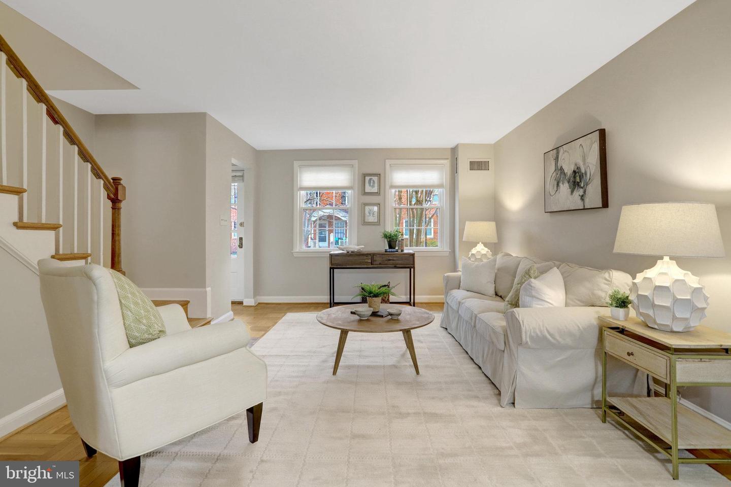 6514 10TH ST, ALEXANDRIA, Virginia 22307, 2 Bedrooms Bedrooms, ,1 BathroomBathrooms,Residential,For sale,6514 10TH ST,VAFX2281006 MLS # VAFX2281006