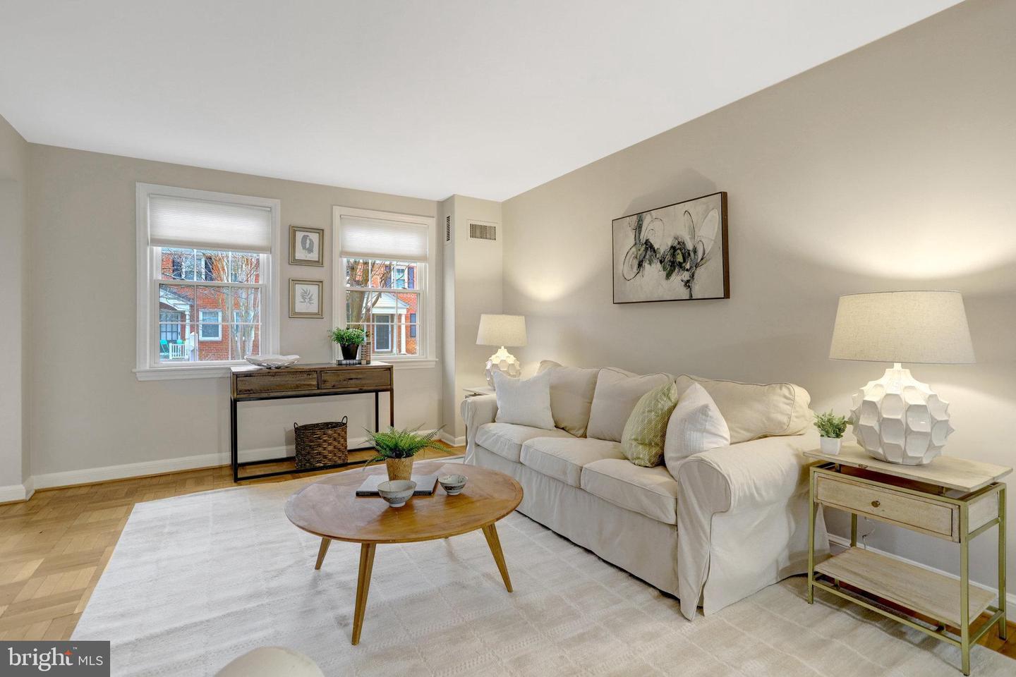 6514 10TH ST, ALEXANDRIA, Virginia 22307, 2 Bedrooms Bedrooms, ,1 BathroomBathrooms,Residential,For sale,6514 10TH ST,VAFX2281006 MLS # VAFX2281006