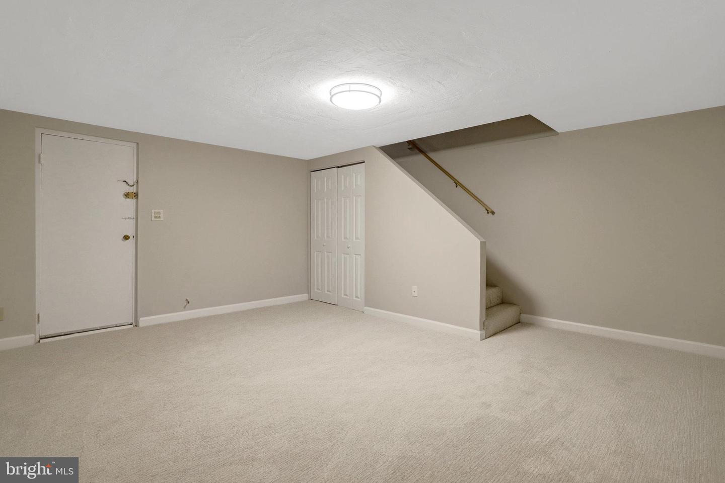 6514 10TH ST, ALEXANDRIA, Virginia 22307, 2 Bedrooms Bedrooms, ,1 BathroomBathrooms,Residential,For sale,6514 10TH ST,VAFX2281006 MLS # VAFX2281006