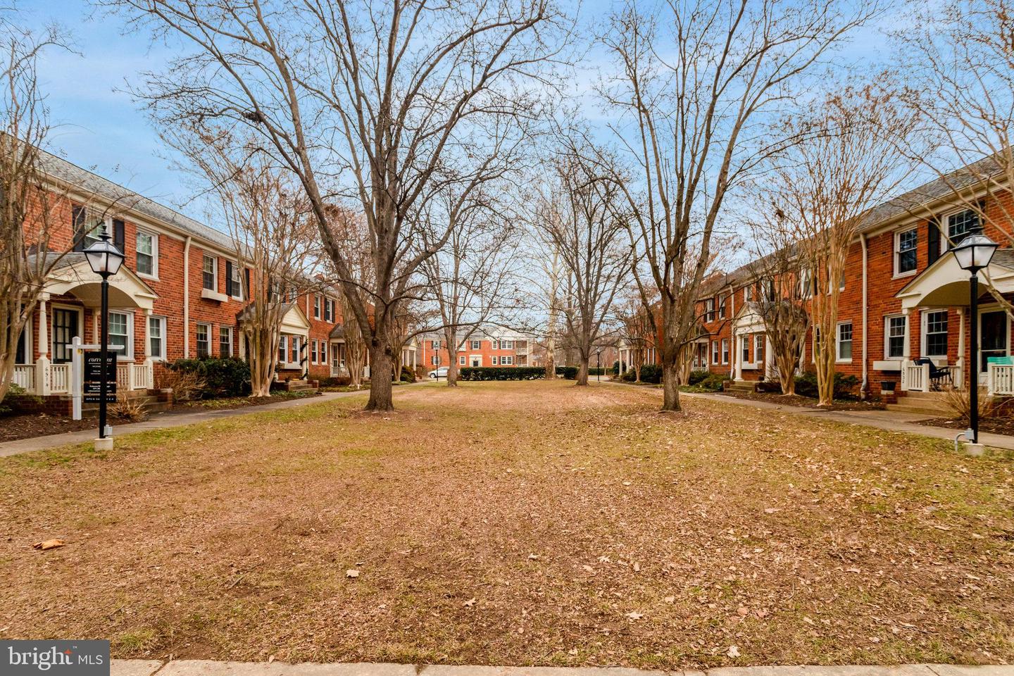 6514 10TH ST, ALEXANDRIA, Virginia 22307, 2 Bedrooms Bedrooms, ,1 BathroomBathrooms,Residential,For sale,6514 10TH ST,VAFX2281006 MLS # VAFX2281006