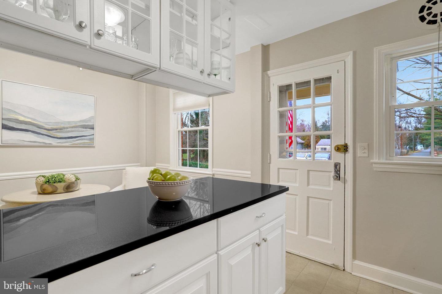 6514 10TH ST, ALEXANDRIA, Virginia 22307, 2 Bedrooms Bedrooms, ,1 BathroomBathrooms,Residential,For sale,6514 10TH ST,VAFX2281006 MLS # VAFX2281006