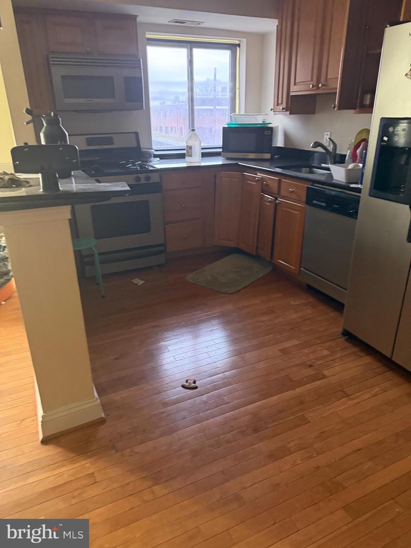 2215 HUNTER PL SE #303, WASHINGTON, District Of Columbia 20020, 2 Bedrooms Bedrooms, ,1 BathroomBathrooms,Residential,For sale,2215 HUNTER PL SE #303,DCDC2233650 MLS # DCDC2233650