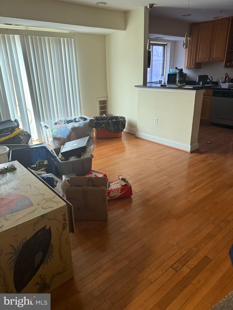 2215 HUNTER PL SE #303, WASHINGTON, District Of Columbia 20020, 2 Bedrooms Bedrooms, ,1 BathroomBathrooms,Residential,For sale,2215 HUNTER PL SE #303,DCDC2233650 MLS # DCDC2233650