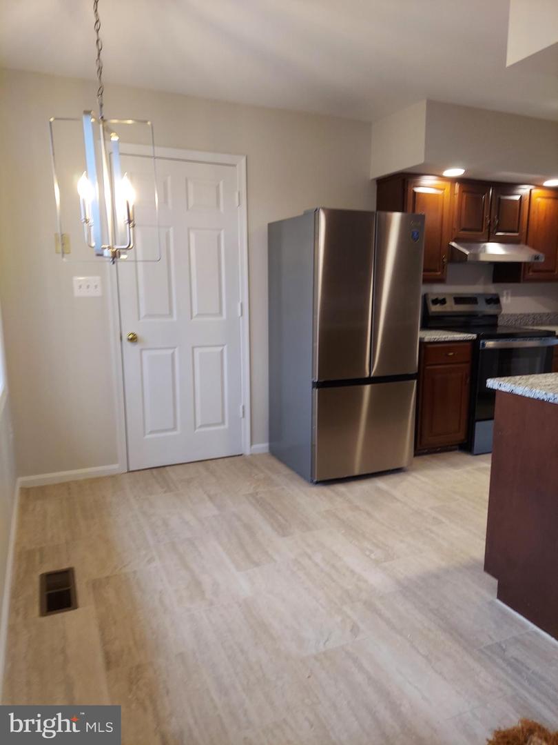 388 BOWLING GREEN RD, FRONT ROYAL, Virginia 22630, 4 Bedrooms Bedrooms, ,3 BathroomsBathrooms,Residential,For sale,388 BOWLING GREEN RD,VAWR2012894 MLS # VAWR2012894