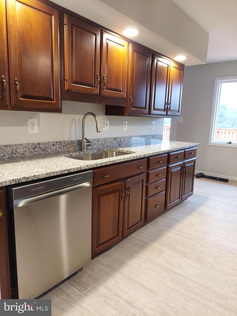 388 BOWLING GREEN RD, FRONT ROYAL, Virginia 22630, 4 Bedrooms Bedrooms, ,3 BathroomsBathrooms,Residential,For sale,388 BOWLING GREEN RD,VAWR2012894 MLS # VAWR2012894