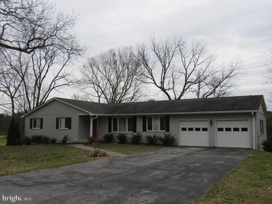 388 BOWLING GREEN RD, FRONT ROYAL, Virginia 22630, 4 Bedrooms Bedrooms, ,3 BathroomsBathrooms,Residential,For sale,388 BOWLING GREEN RD,VAWR2012894 MLS # VAWR2012894