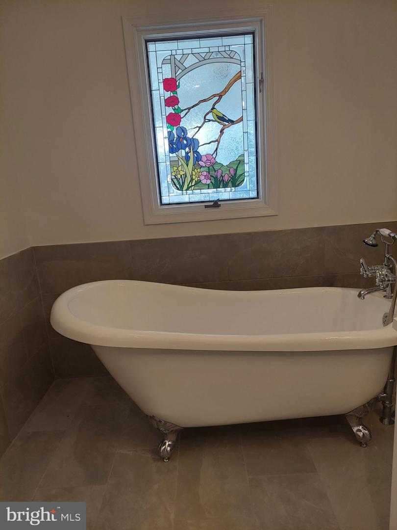 388 BOWLING GREEN RD, FRONT ROYAL, Virginia 22630, 4 Bedrooms Bedrooms, ,3 BathroomsBathrooms,Residential,For sale,388 BOWLING GREEN RD,VAWR2012894 MLS # VAWR2012894