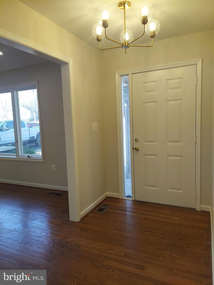 388 BOWLING GREEN RD, FRONT ROYAL, Virginia 22630, 4 Bedrooms Bedrooms, ,3 BathroomsBathrooms,Residential,For sale,388 BOWLING GREEN RD,VAWR2012894 MLS # VAWR2012894